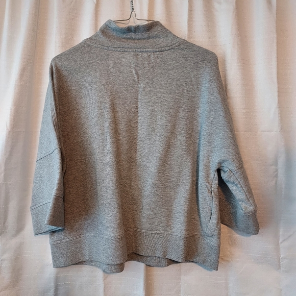 Calvin Klein Performance Women’s. Size Small Sweatshirt 3/4 Sleeve - Picture 2 of 4